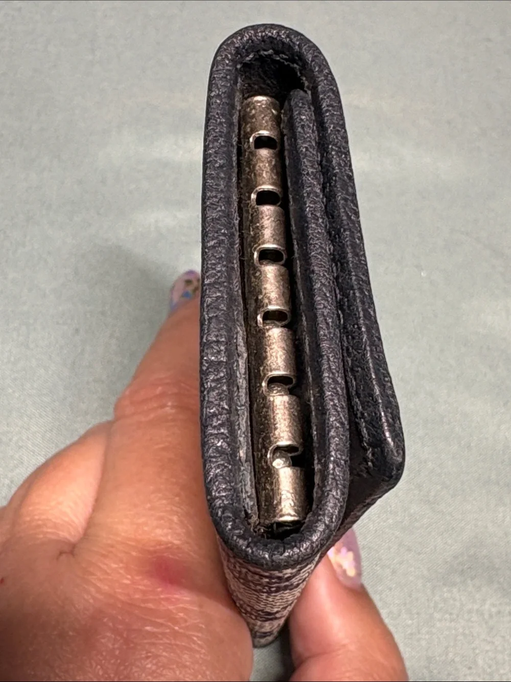 Gucci Vintage Accessory Collection Navy GG Canvas 6 Ring Key Case 72.12.038